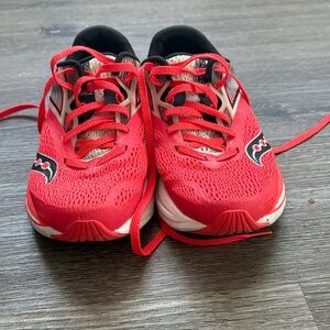 Saucony Athletic Shoes